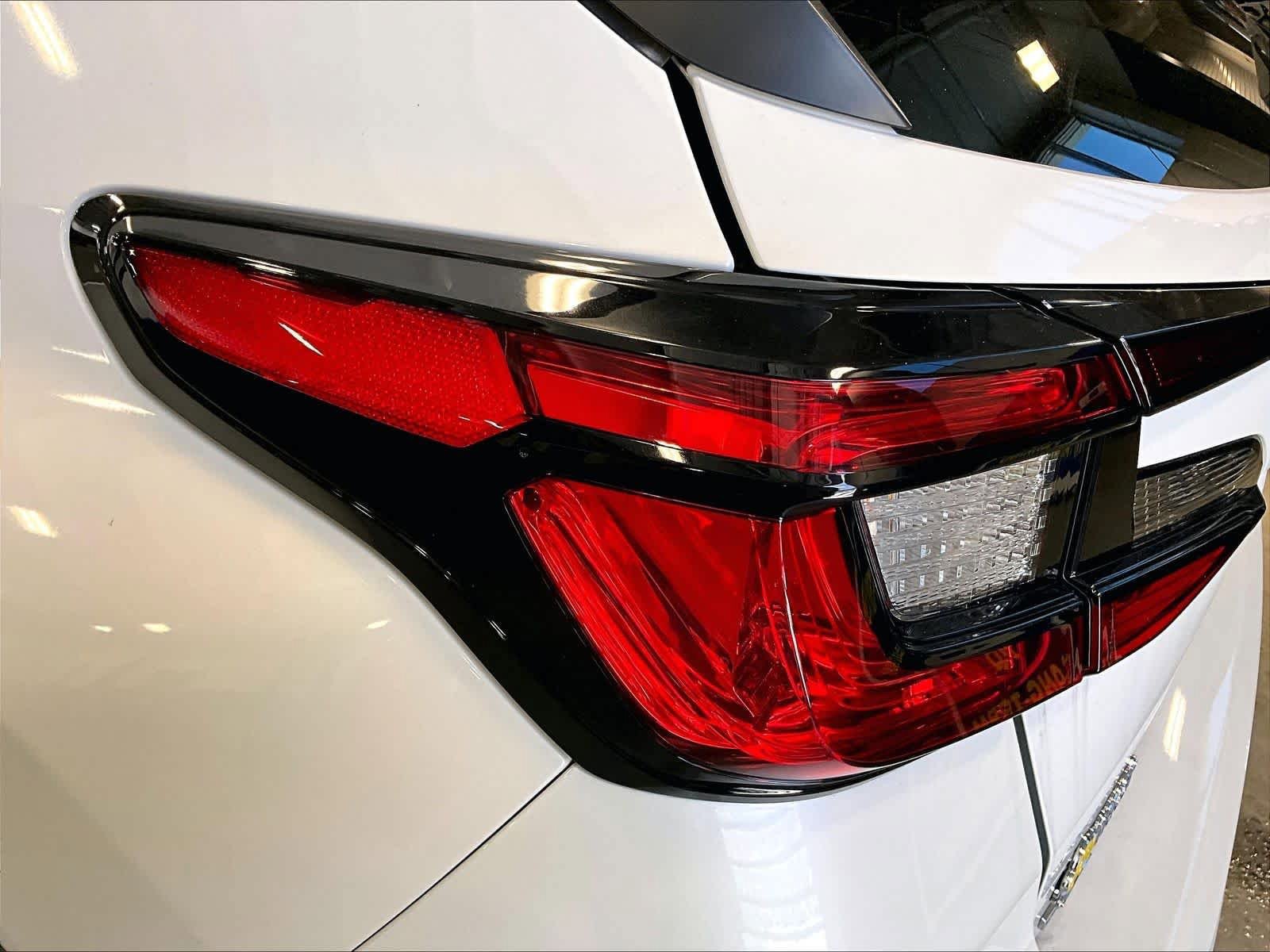 Used 2024 Subaru Crosstrek 2.5i Limited AWD/4WD image 35