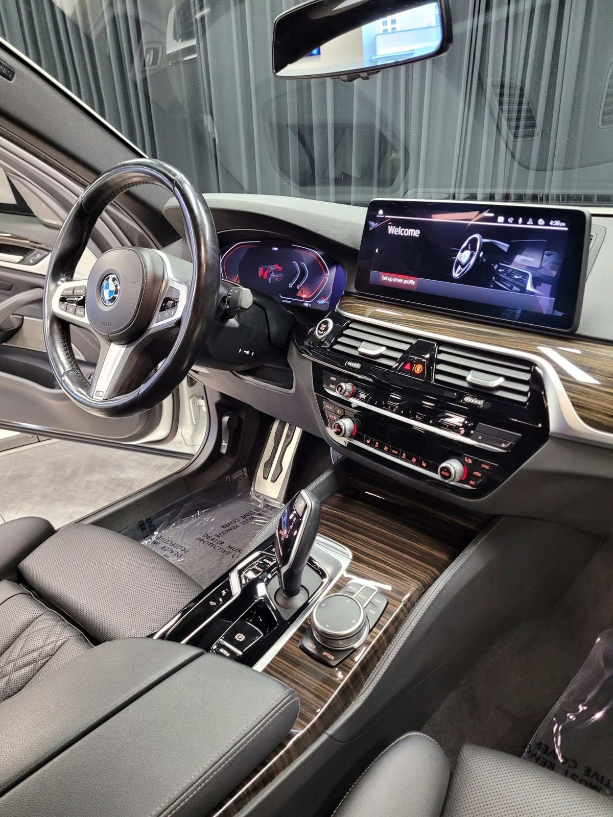 Used 2021 BMW 540i w/ M Sport Package image 34