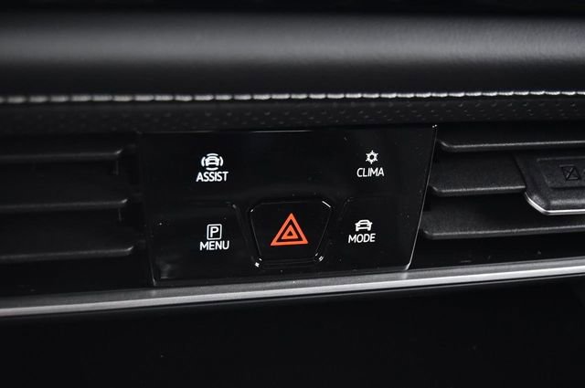 New 2026 Volkswagen Atlas Cross Sport SE image 15