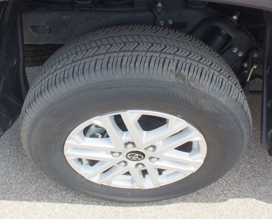 Used 2023 Toyota Tundra SR5 w/ SR5 Convenience Package RWD image 25