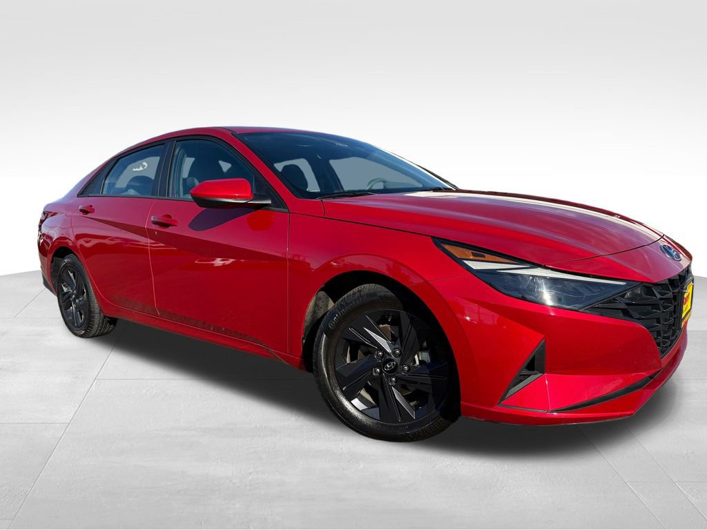 Used 2023 Hyundai Elantra SEL w/ Cargo Package image 1