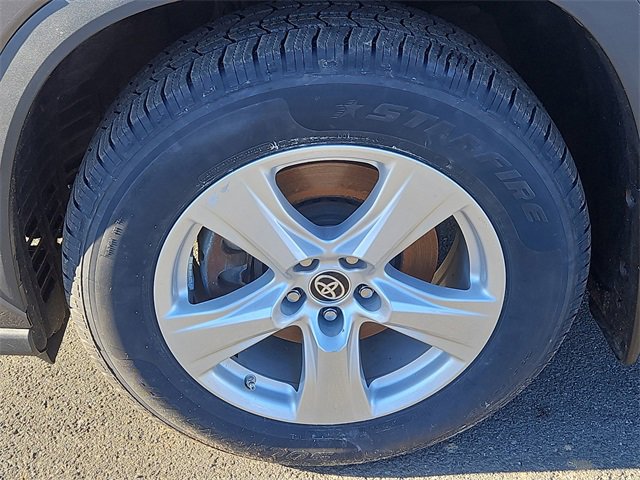 Used 2023 Toyota Highlander LE image 7