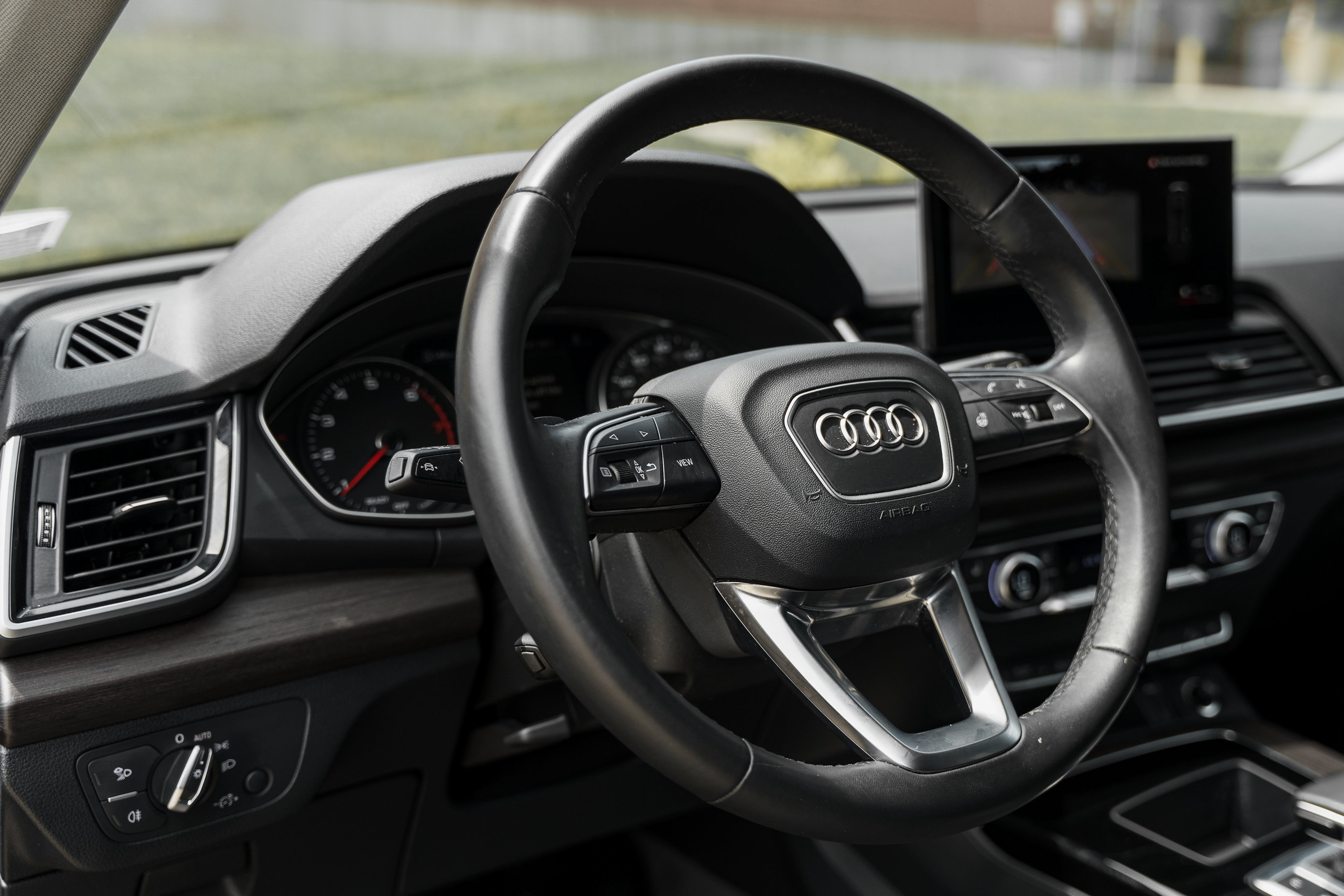 Used 2024 Audi Q5 2.0T Premium w/ Convenience Package AWD/4WD image 10