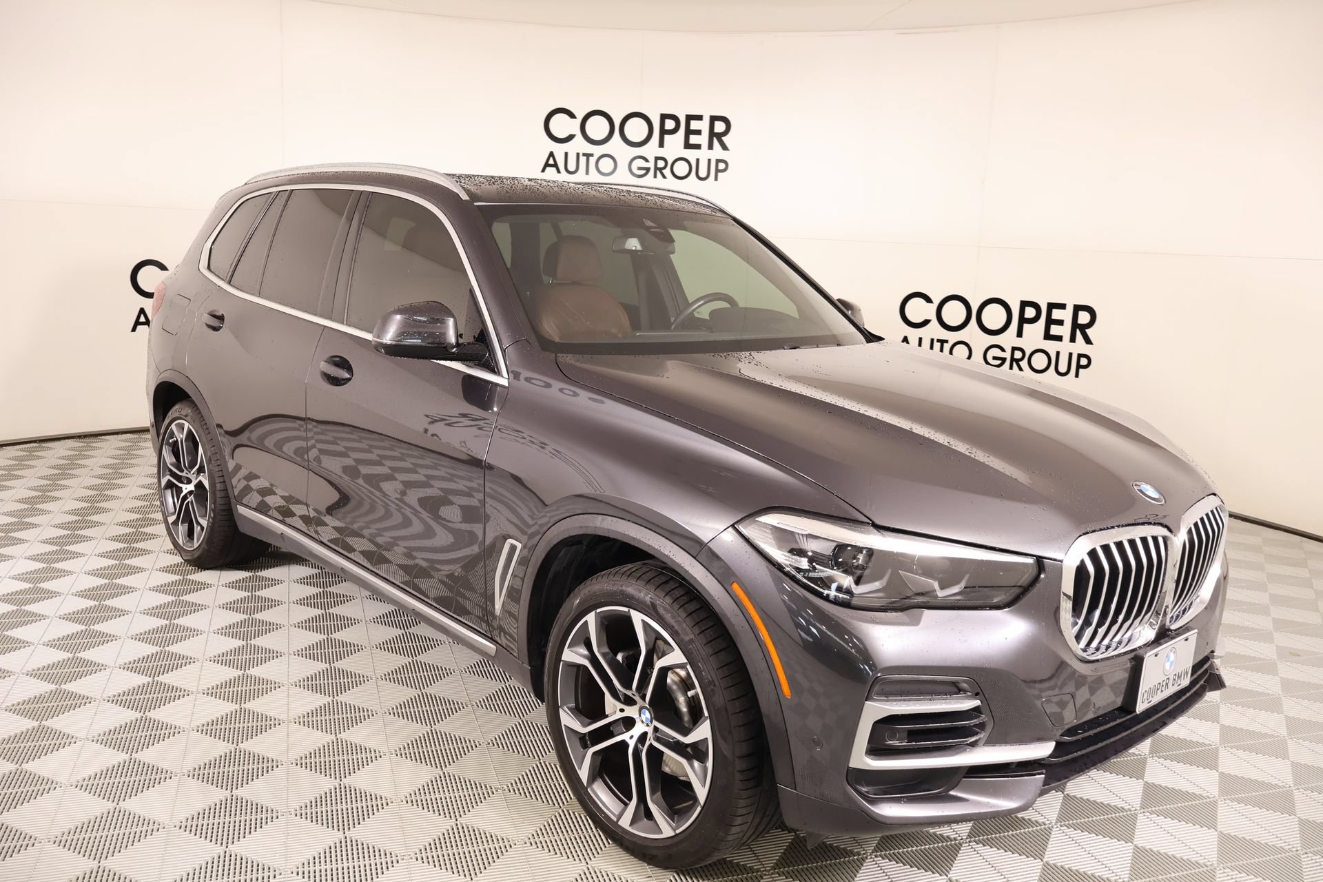 Used 2023 BMW X5 xDrive40i w/ Luxury Seating Package AWD/4WD image 1