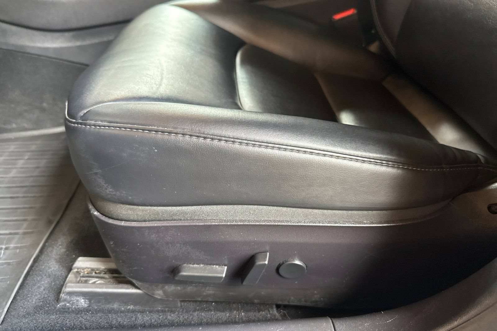 Used 2019 Tesla Model 3 Standard Range RWD image 15