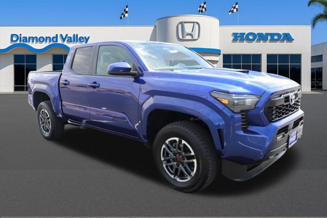 Used 2024 Toyota Tacoma TRD Sport RWD image 1