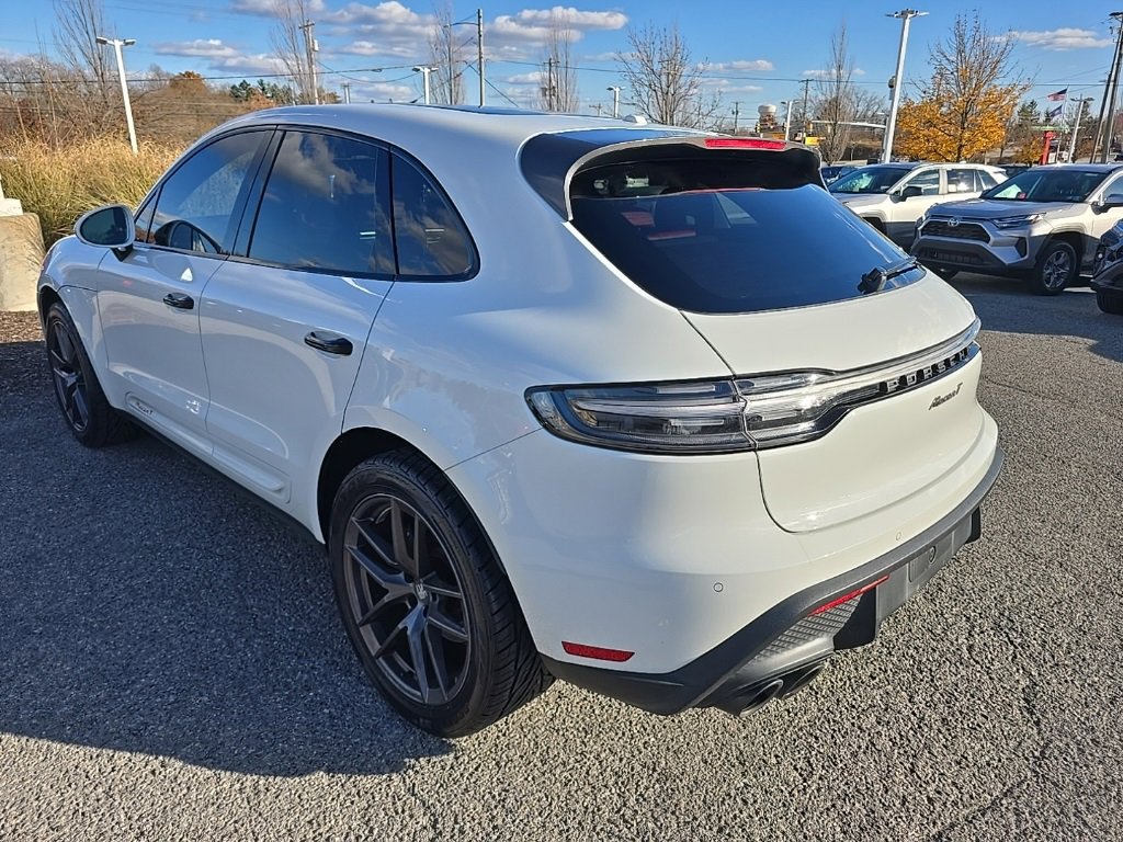 Used 2023 Porsche Macan Turbo image 4