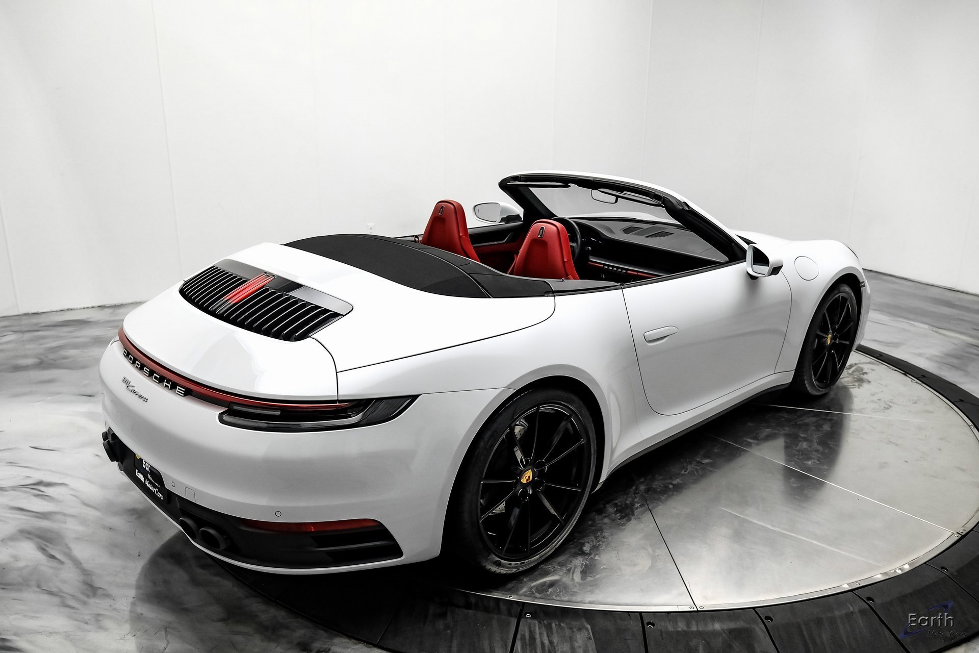 Used 2021 Porsche 911 Carrera 4 image 17
