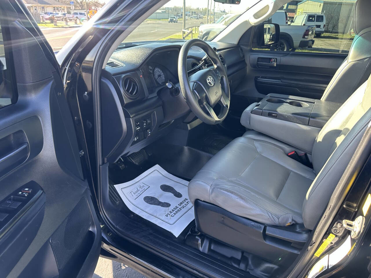 Used 2016 Toyota Tundra SR w/ Tow Package image 12