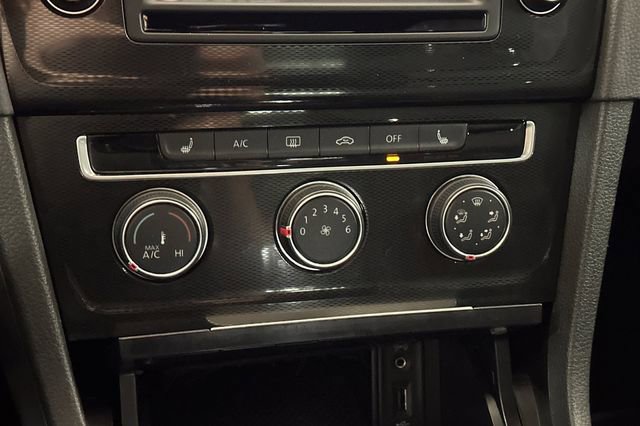 Used 2017 Volkswagen GTI Sport image 24