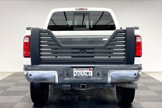Used 2014 Ford F350 Lariat image 3