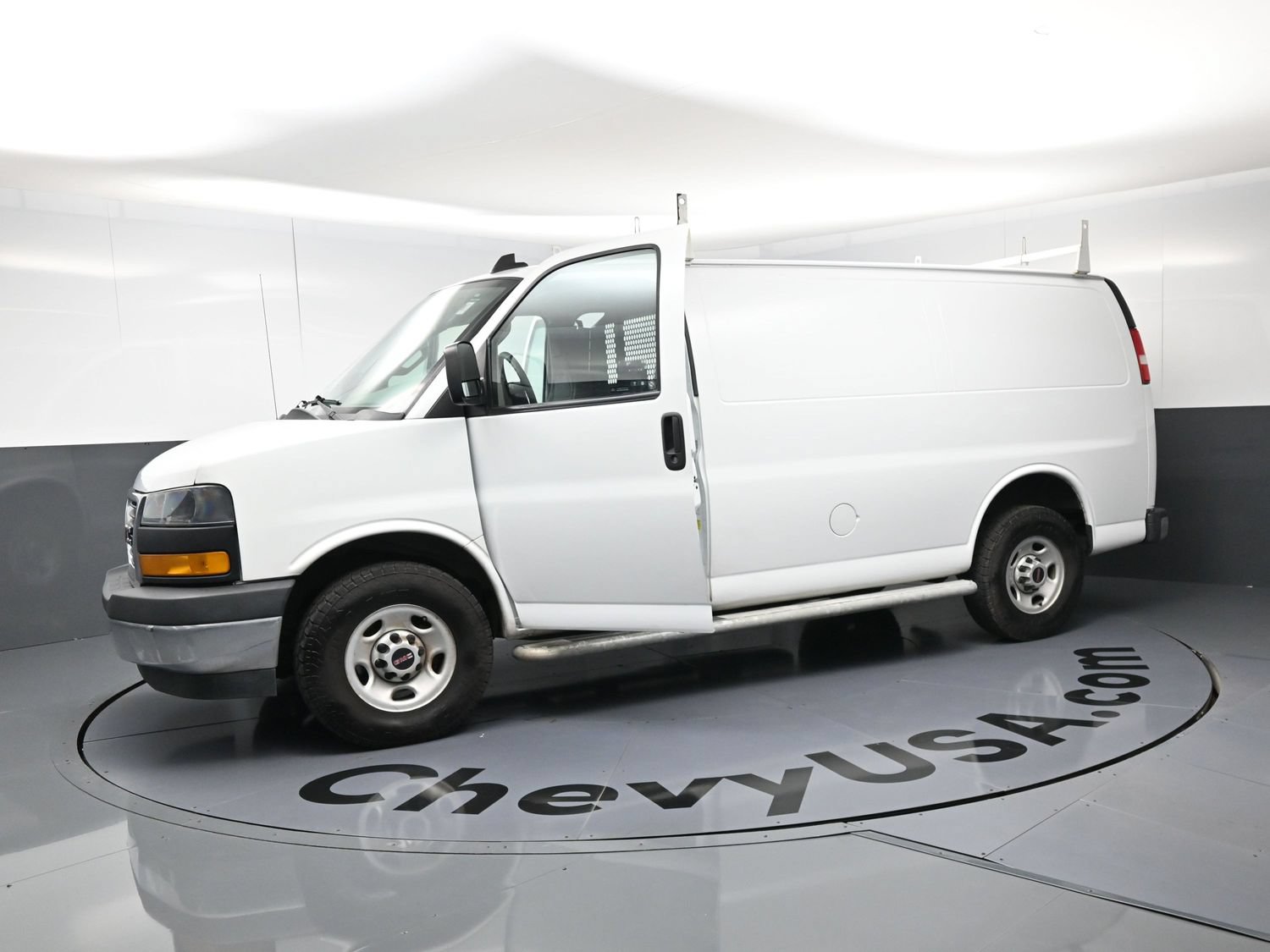 Used 2021 GMC Savana 2500 w/ Driver Convenience Package RWD image 19