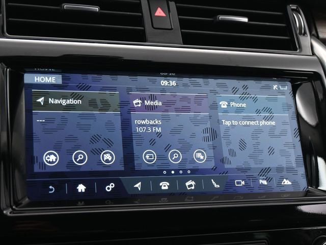 Used 2018 Land Rover Discovery HSE image 16