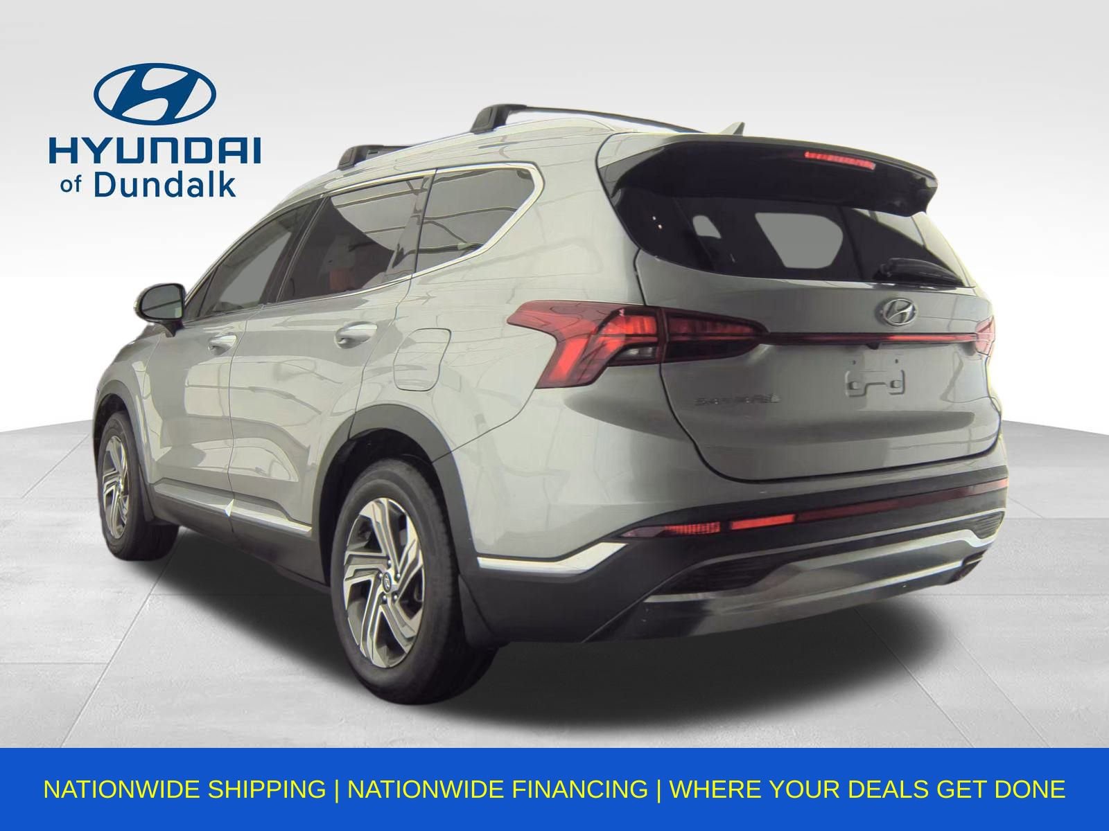 Used 2022 Hyundai Santa Fe SEL w/ Convenience Package image 2