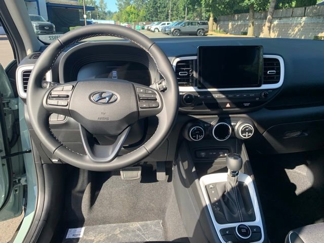 New 2025 Hyundai Venue Limited image 13