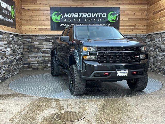 Used 2021 Chevrolet Silverado 1500 Custom Trail Boss w/ LPO, Dark Essentials Package AWD/4WD image 3