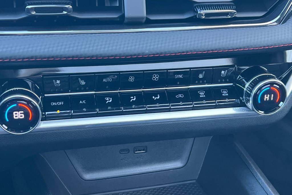 New 2026 Chevrolet Equinox RS w/ Convenience Package III image 18