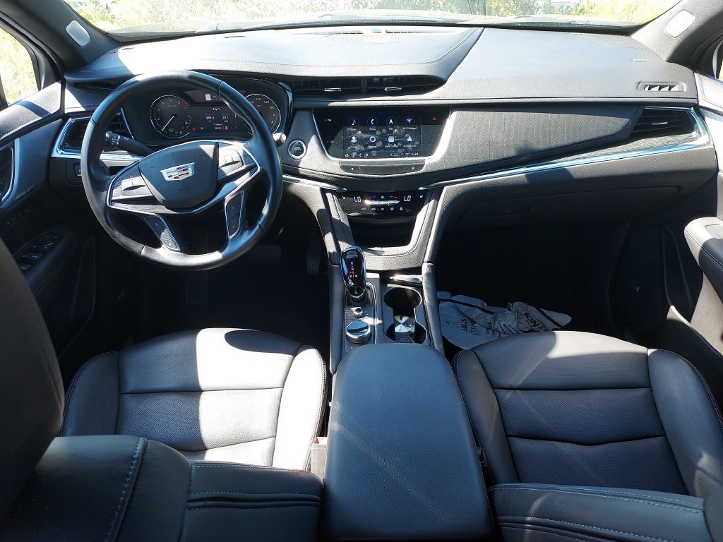Used 2022 Cadillac XT5 Premium Luxury AWD/4WD image 17