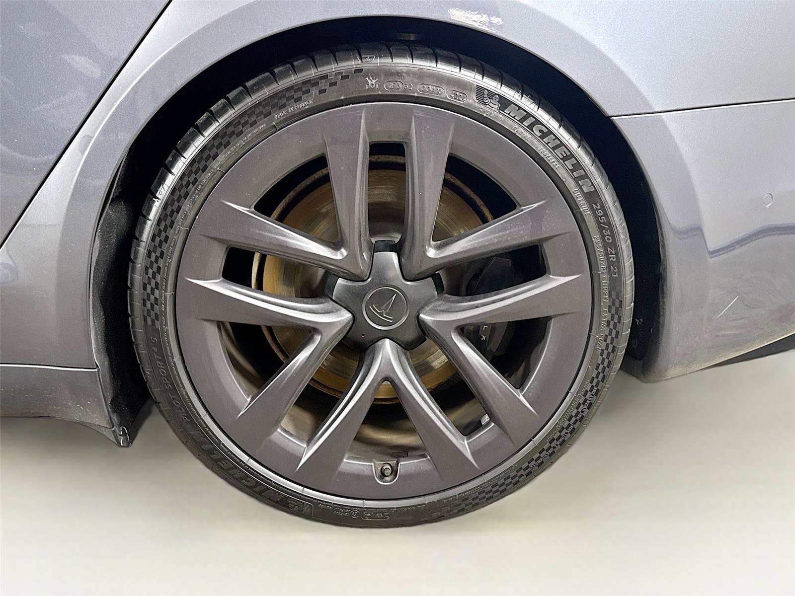 Used 2021 Tesla Model S Plaid image 27