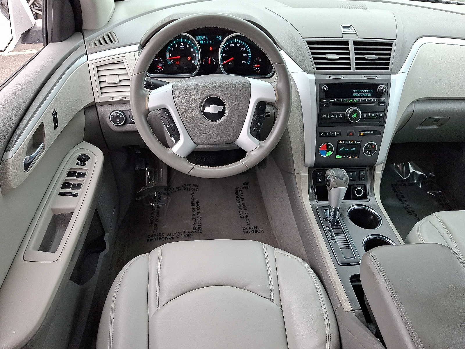 Used 2010 Chevrolet Traverse LT w/ Personal Connectivity Package FWD image 12