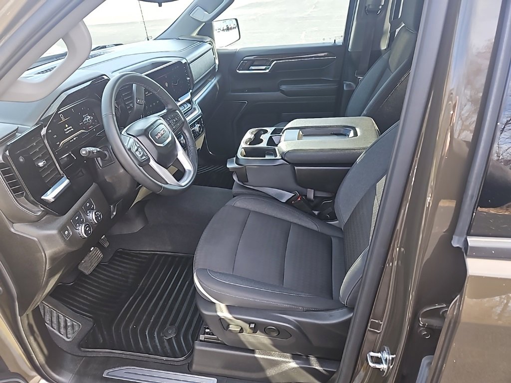 Used 2024 GMC Sierra 1500 Elevation image 16