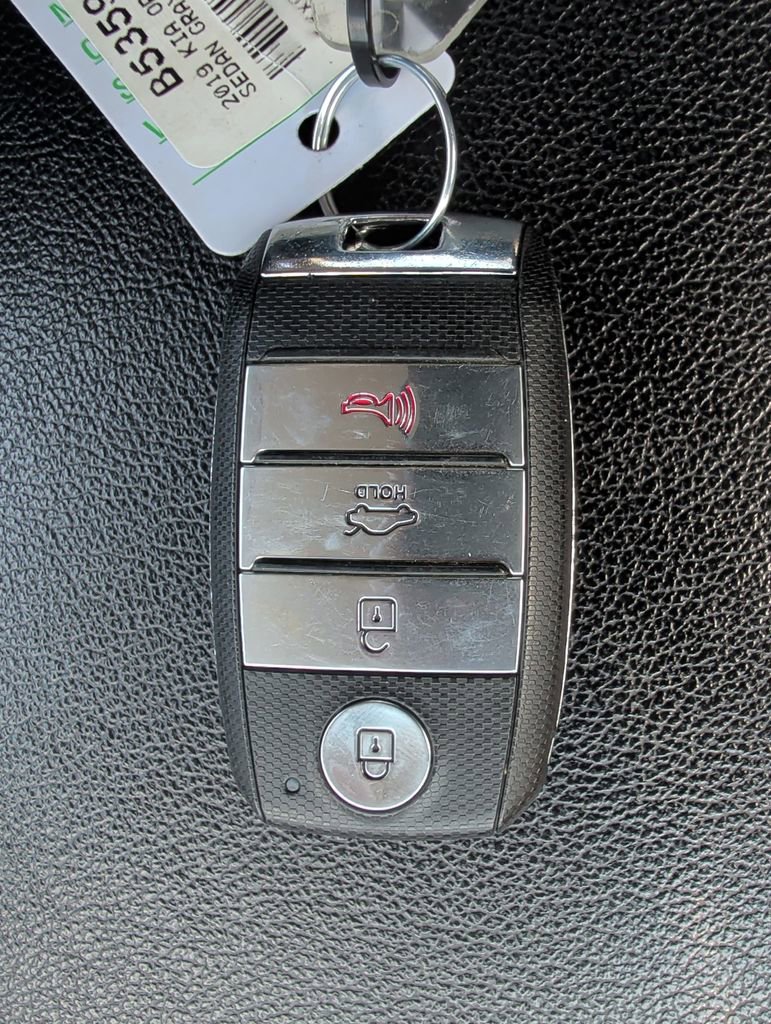 Used 2019 Kia Optima S FWD image 18