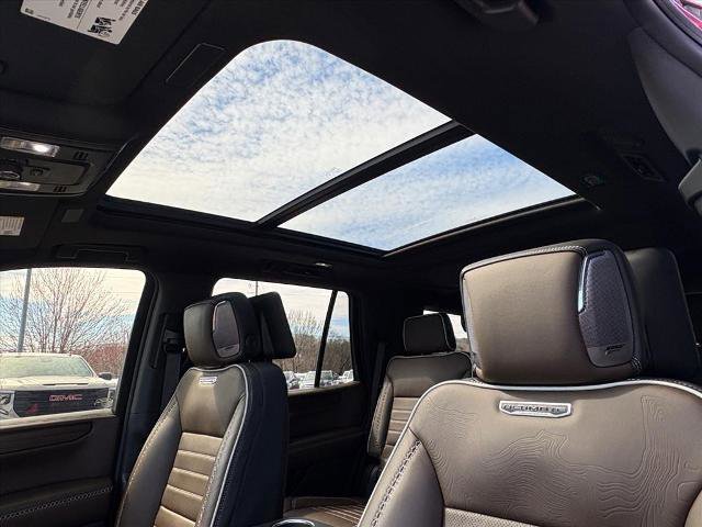 Certified 2025 GMC Yukon Denali Ultimate AWD/4WD image 18
