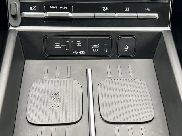 Used 2024 Hyundai Santa Fe Limited FWD image 16