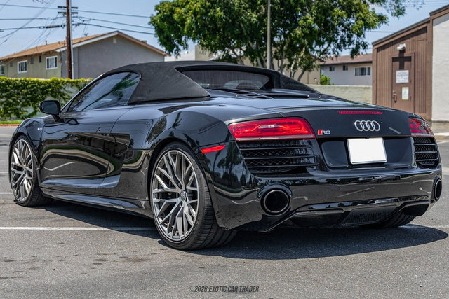 Used 2014 Audi R8 V10 w/ Full Leather Package AWD/4WD image 21