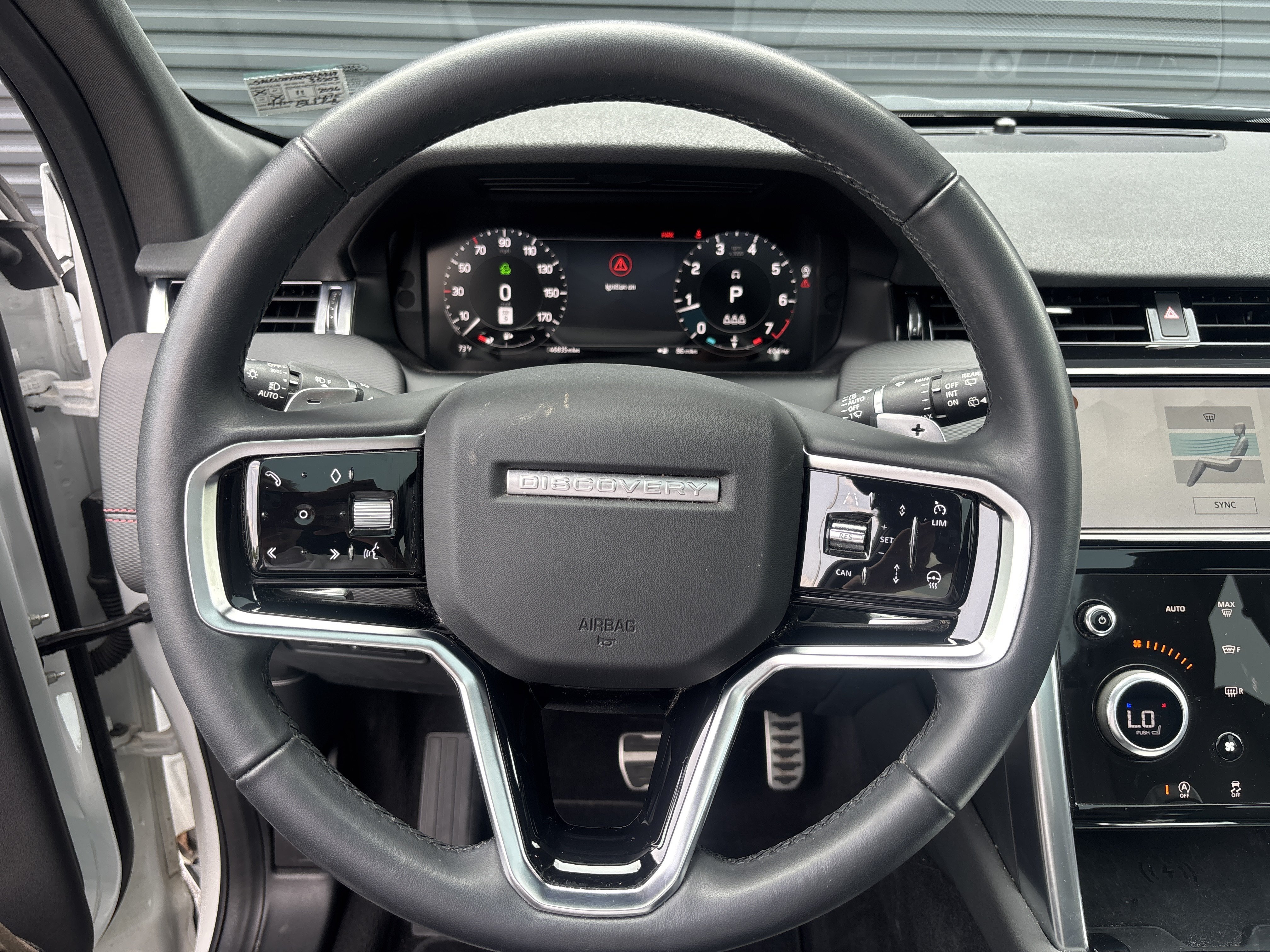 Used 2023 Land Rover Discovery Sport SE R-Dynamic AWD/4WD image 15