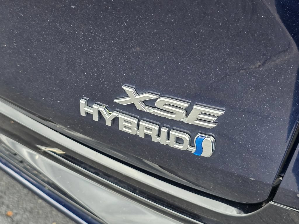 Used 2021 Toyota Sienna XSE w/ XSE Plus Package AWD/4WD image 12
