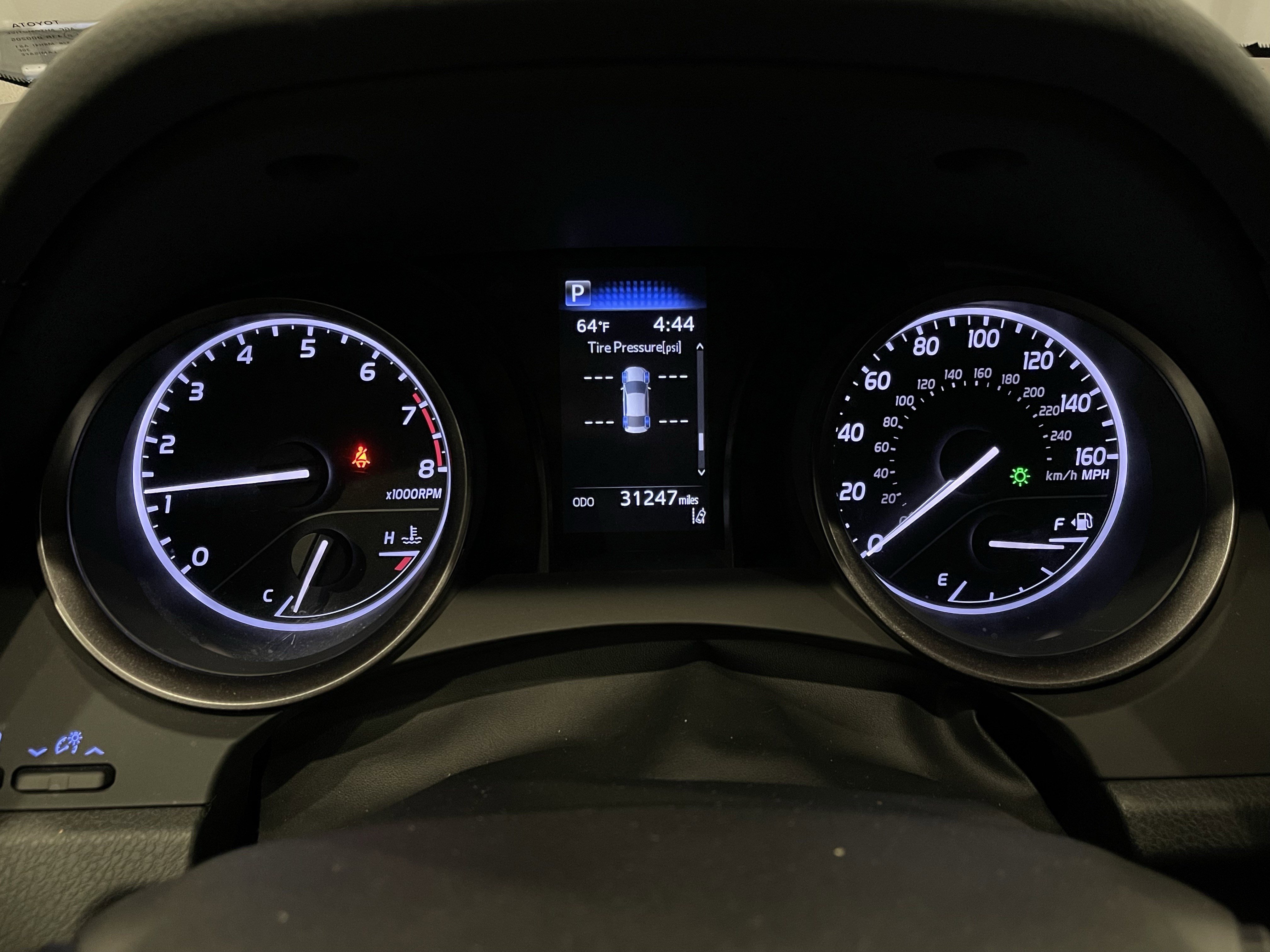 Used 2021 Toyota Camry SE image 16