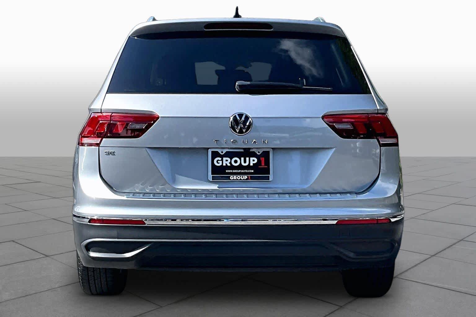 Used 2023 Volkswagen Tiguan SE FWD image 5