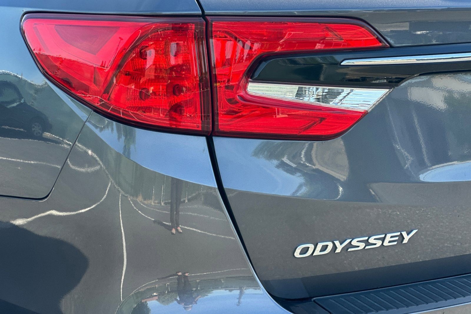 Used 2024 Honda Odyssey EX-L image 13