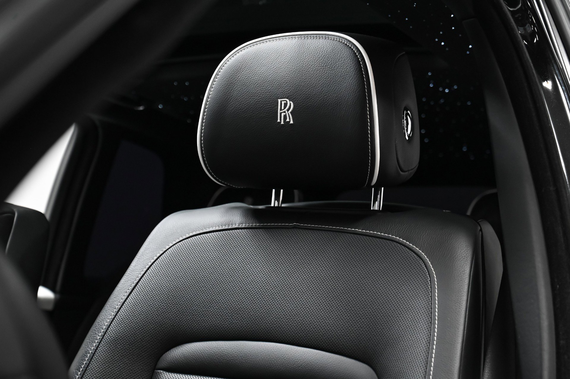 Used 2019 Rolls-Royce Cullinan image 25