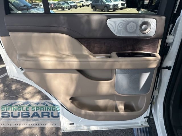 Used 2023 Lincoln Navigator Reserve image 26
