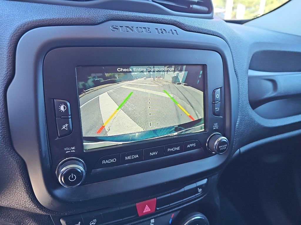 Used 2017 Jeep Renegade Latitude image 16