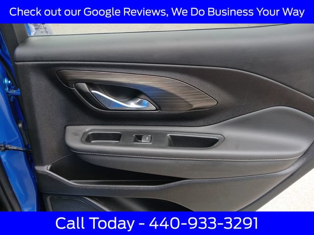 Used 2024 GMC Terrain SLT AWD/4WD image 39