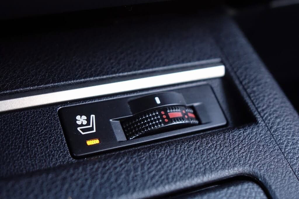 Used 2014 Lexus ES 350 w/ Premium Package image 12