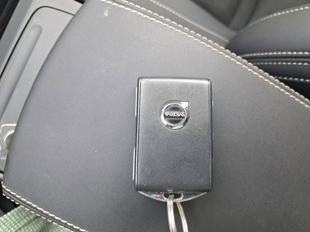 Used 2023 Volvo XC40 Recharge Ultimate w/ Protection Package Premier image 30