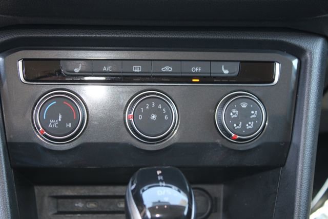 Used 2022 Volkswagen Tiguan S image 16
