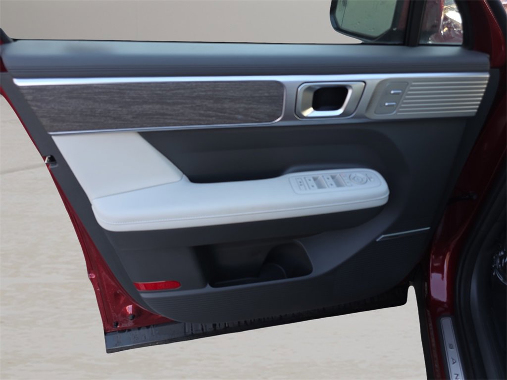 Used 2024 Hyundai Santa Fe Calligraphy image 31