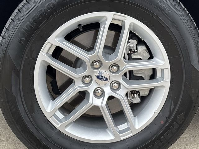 Used 2025 Ford Explorer Active w/ Active Comfort Package image 10