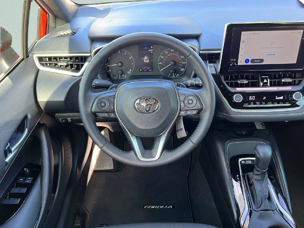 Used 2026 Toyota Corolla SE FWD image 12