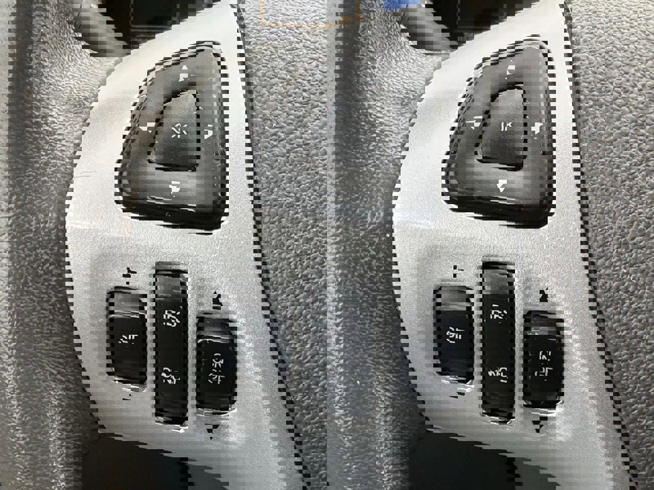 Used 2013 Ford Edge Limited w/ Driver Entry Pkg image 24