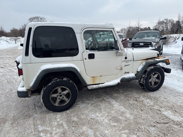 Used 2000 Jeep Wrangler Sport image 12