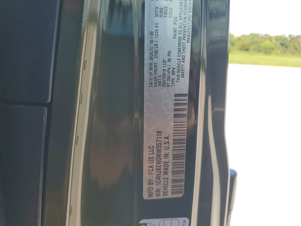 Used 2021 Jeep Wrangler Unlimited Sahara AWD/4WD image 28