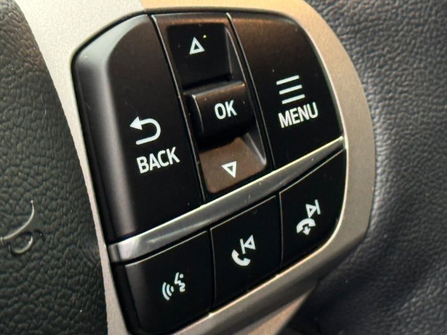 Used 2023 Ford Explorer XLT w/ Equipment Group 202A AWD/4WD image 22