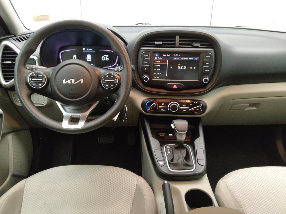 Used 2023 Kia Soul LX w/ LX Technology Package image 22