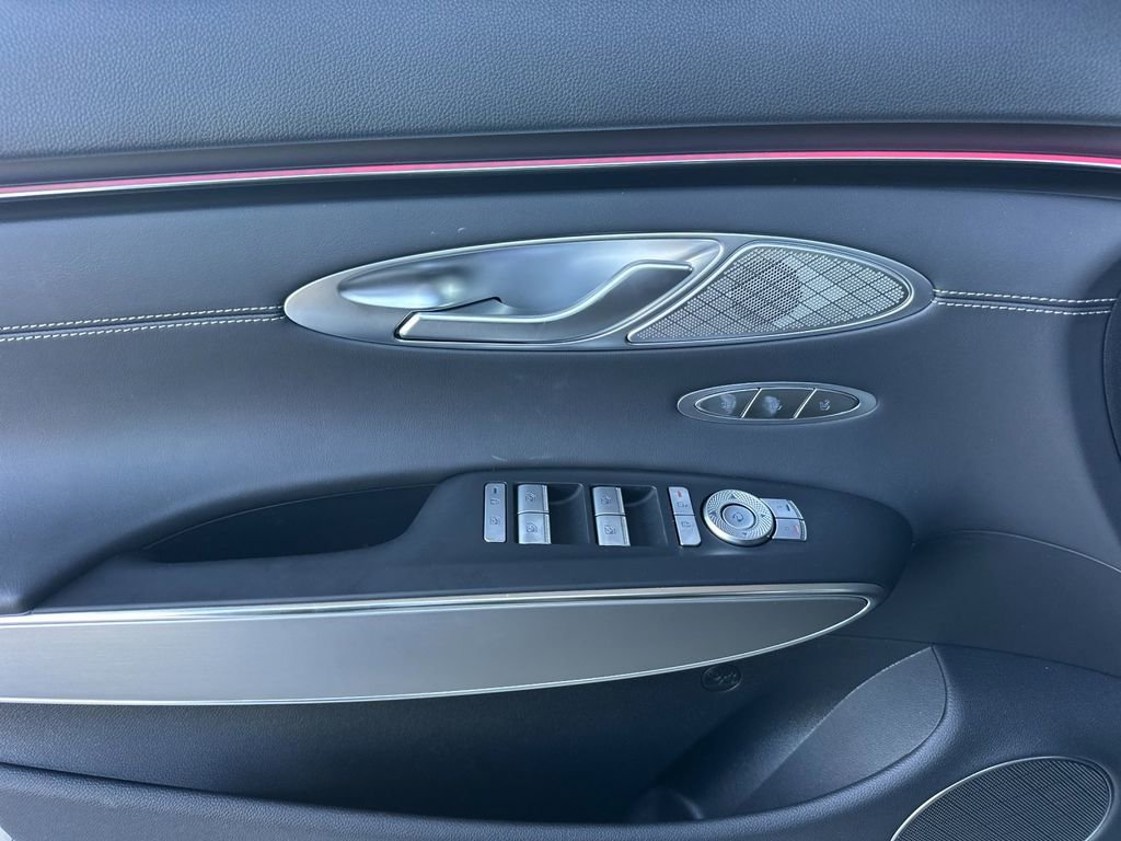 New 2026 Genesis GV70 2.5T Select image 11